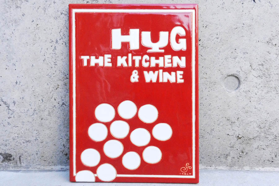 キッチン＆ワインの看板